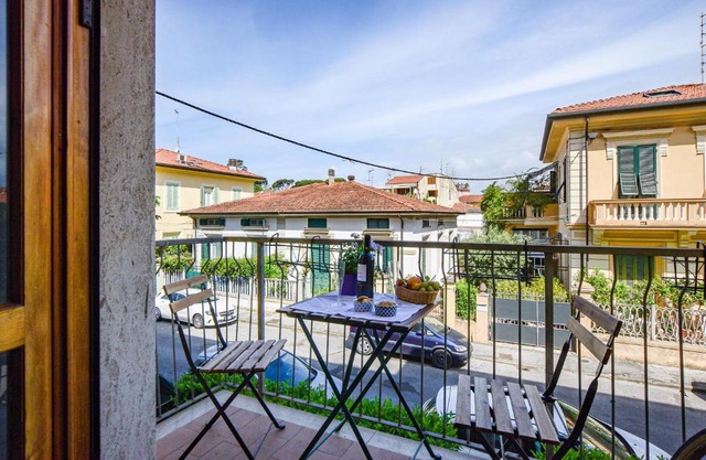 Stunning Apartment In Viareggio