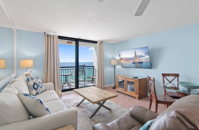 ⛱️Stunning Beachfront-Indoor Pool and Hot tub-SunDestin 1103☀️