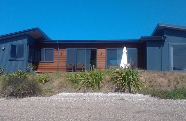 Stunning Bed and Breakfast on water edge