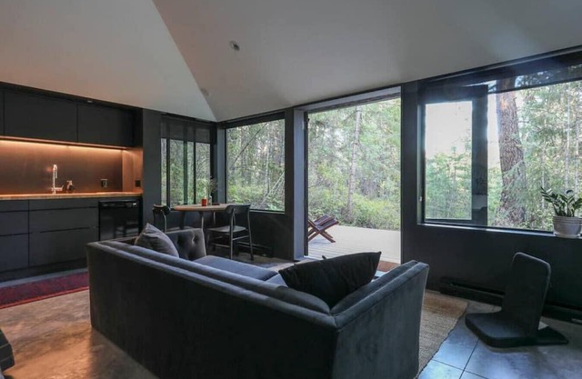 Stunning Cabin In The Woods - Close to Nelson