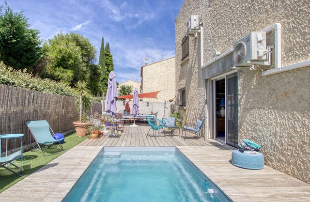 Stunning private villa for 5 people with private pool, WIFI, A/C, TV, terrace and pets allowed