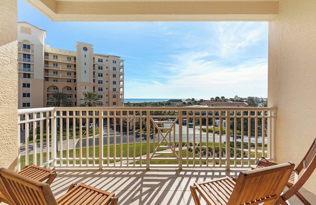 Stunning Gulf Views-Amazing Amenities-Minorca Paros 402