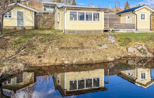 Stunning Home In Ambjörnarp