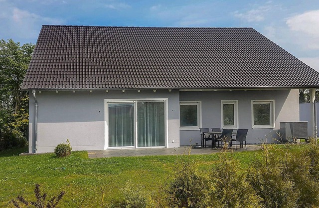 Stunning home in Lichteneiche with WiFi