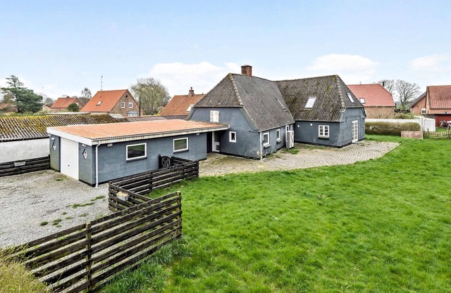 Stunning home in Skærbæk with WiFi
