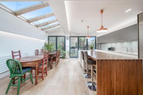 Stunning house close to Notting Hill