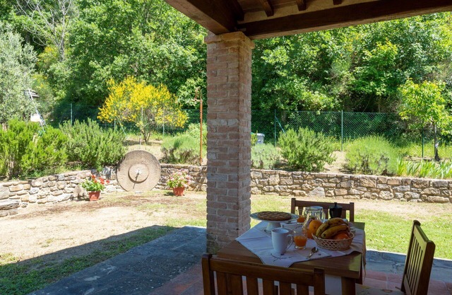 Stunning private villa for 3 people with WIFI, private pool, TV, terrace, pets allowed and parking