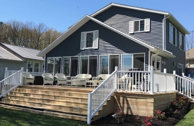 Stunning lake front home & everything is new! Direct access to Nettle Lake!