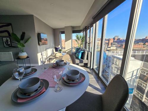 Stunning Liverpool Dockside Apt by City SuperHost