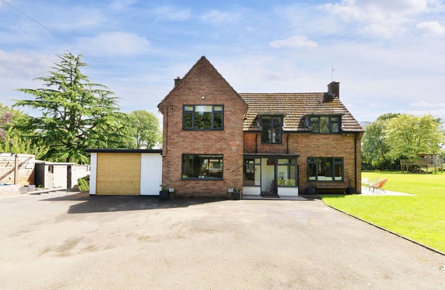 Stunning, luxury country house