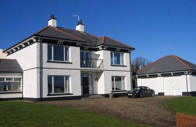 Stunning modern home in a perfect location