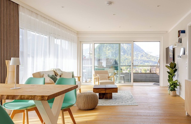 Stunning Mountain Panorama & Cozy Allgäu Retreat Near Ski Areasn
