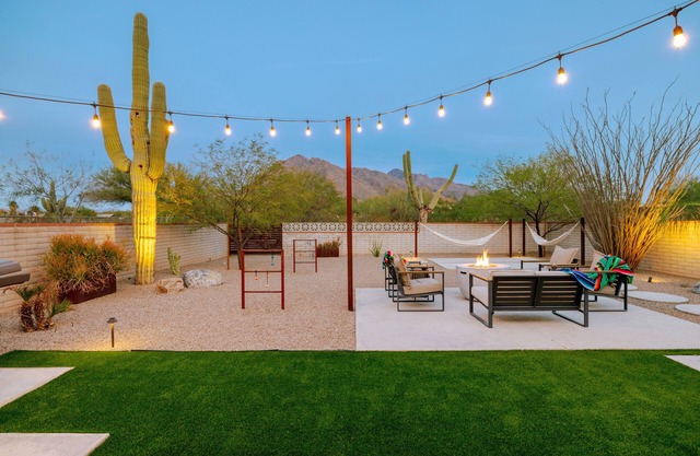 Stunning Mtn Views, Hot Tub, Gorgeous Oasis