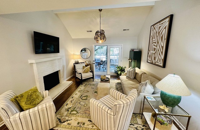 Stunning Newly Renovated Tarpon Pond Cottage Golf & Marsh Views Seabrook Island