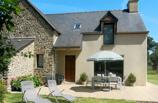 Stunning private villa for 6 people with WIFI, TV, terrace and parking