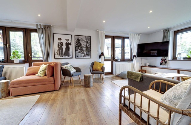 Stunning private villa for 20 people with WIFI, TV, patio and panoramic view
