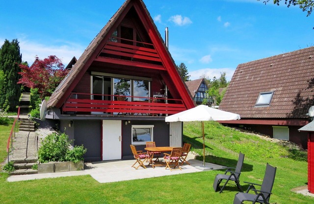 Stunning private villa for 4 people with WIFI, TV, terrace and pets allowed