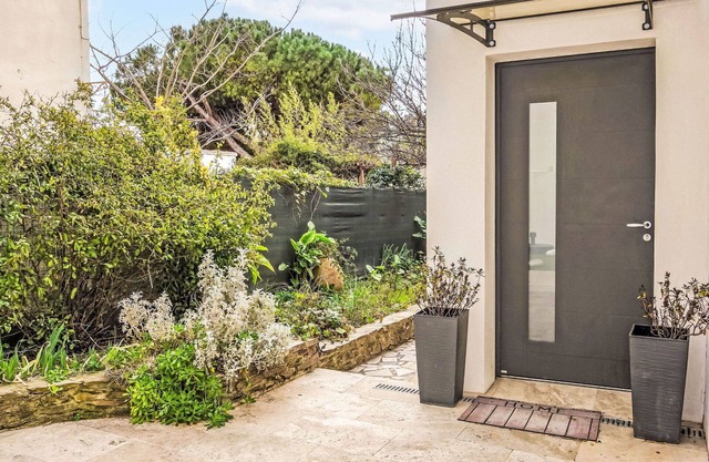 Stunning private villa for 4 guests with A/C, WIFI, TV and terrace