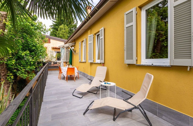 Stunning private villa for 6 people with A/C, TV, terrace and pets allowed