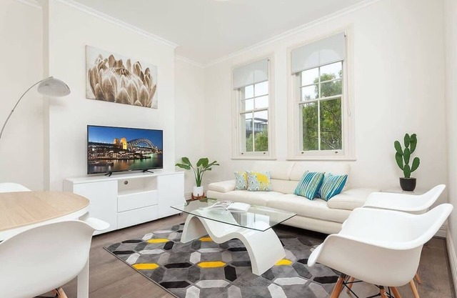 STUNNING SYDNEY HOME 6