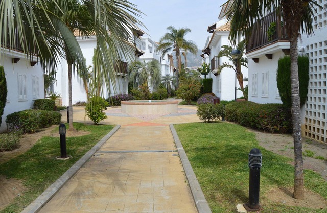 Stunning three bed penthouse to let over looking Torrequebrada Golf course.