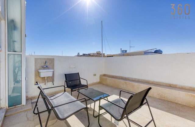 Stunning Traditional 3BR Townhouse in Siggiewi