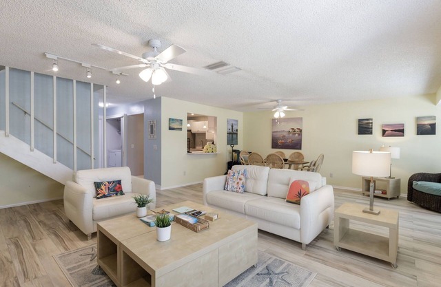 Stunning Two Story Penthouse Blind Pass, Sleeps 8