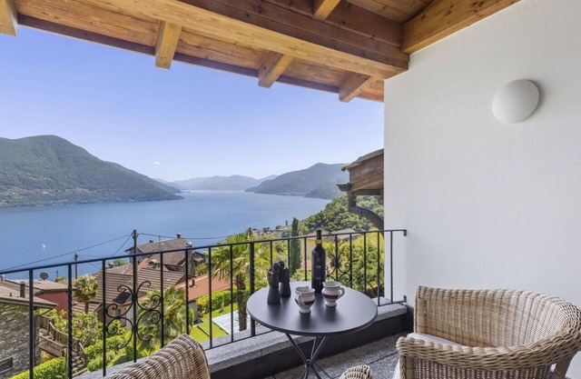 Stunning villa for 4 guests with WIFI, TV and patio