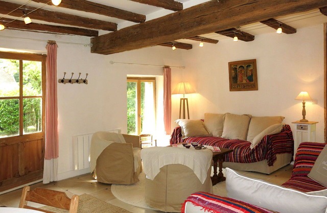 Stunning villa for 4 guests with WIFI, terrace and parking