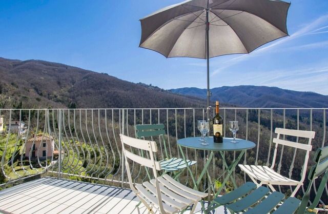 Stunning villa for 6 people with private pool, WIFI, TV, terrace, pets allowed and parking