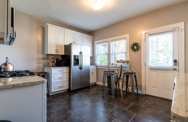 Stunning Vintage/Modern Brady St Home! Very Walkable, Deck, Fire Pit, Great Find