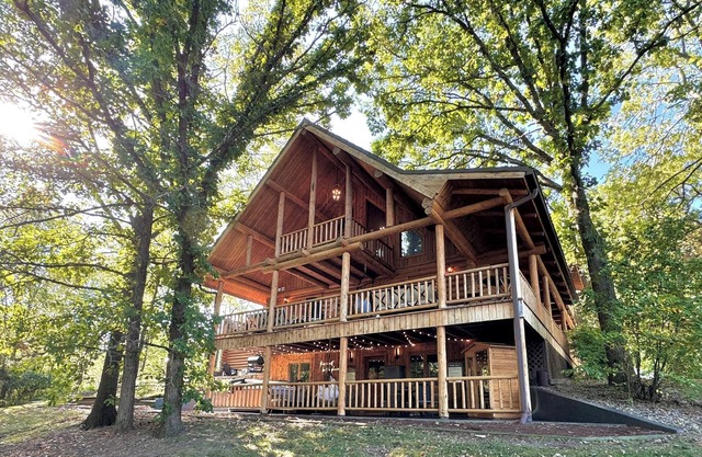 Stunning XL Log Cabin in Bloomington, IL! 2 Game Rooms + Hot Tub & Sauna!