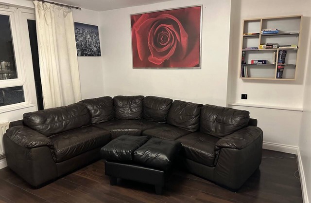 Stylish 1BR Apt w/Fireplace & High-Speed WiFi