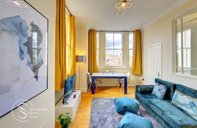 Stylish 2 Bedroom Apartment with Netflix
