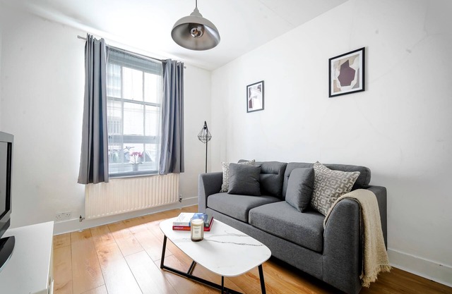 Stylish 2BR near Liverpool Street - City of London