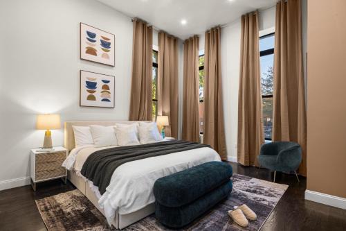 Stylish 3BR Designer Home in Harlem with Parking