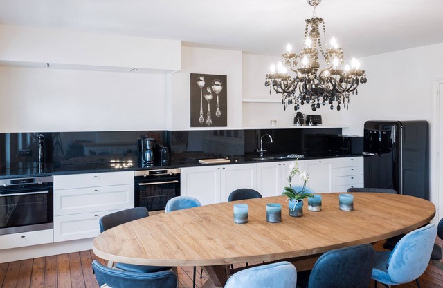 Stylish 5* vacation home for 10 people in the heart of Vleteren