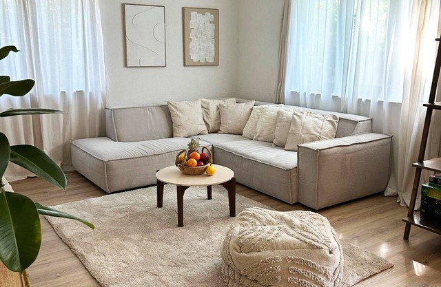Stylish 80 m2 apartment at the castle - quiet, central & family-friendly!