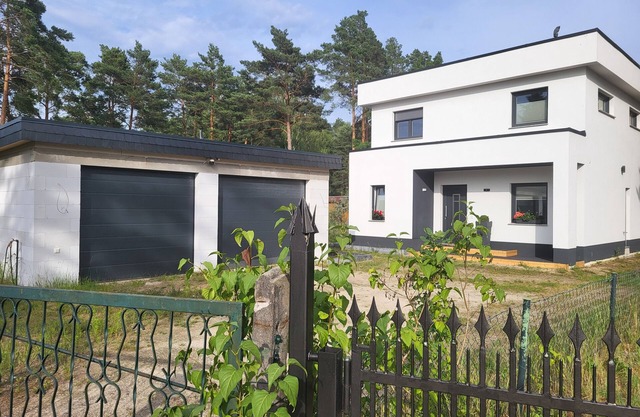 Stylish accommodation near the water with its own home gym