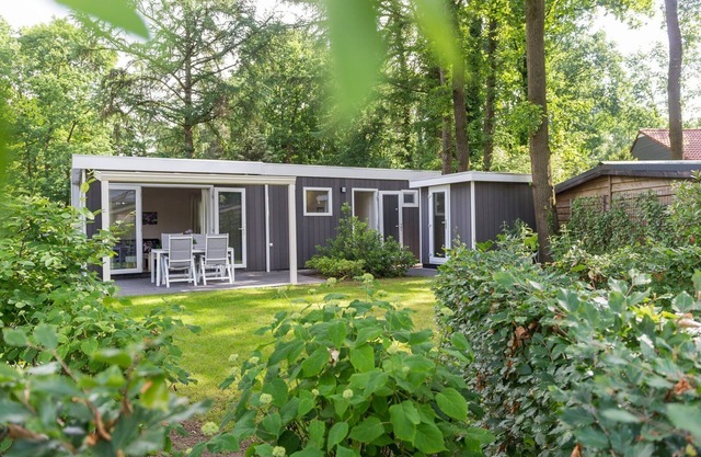 Stylish bungalow for four people