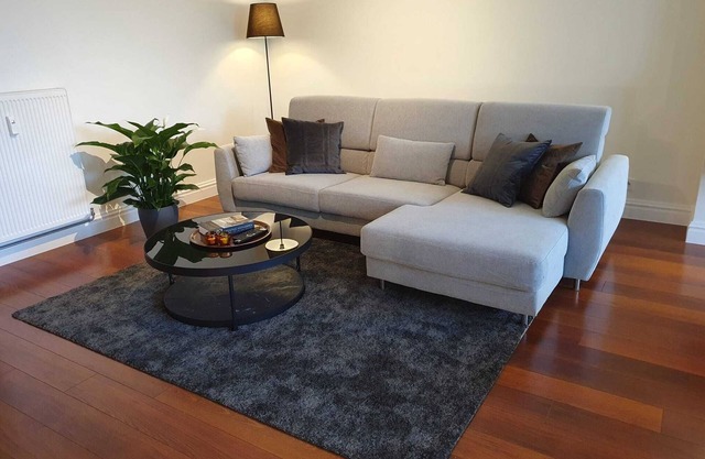 Stylish & Centrally located City Apartment - Free Wifi & Netflix