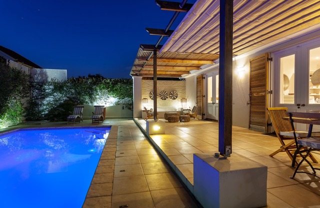 Stylish,comfortable,perfectly located house with heated pool and mountain views.