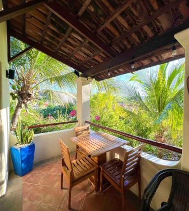 Stylish & Comfortable Condo With Balconies