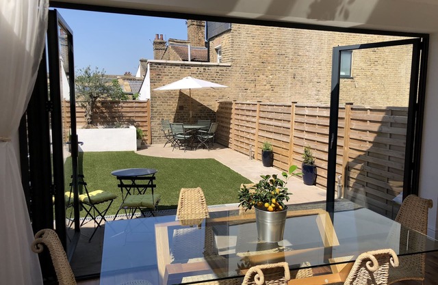 Stylish & Comfortable Home in Peckham; Conveniently located for Central London
