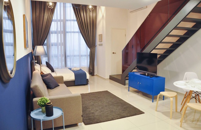 Stylish Fun Loft Suites near MRT KL Ekocheras