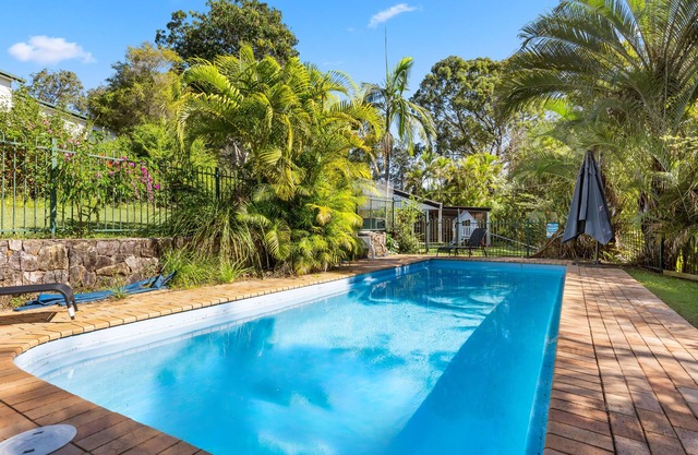 Stylish House Near Bikeway and Lone Pine Koala
