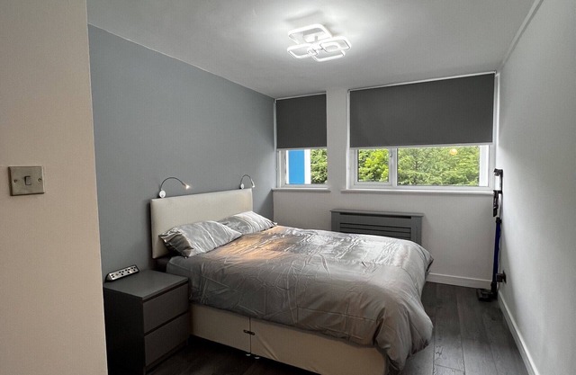 Stylish Living Stays - Luxury Apartment for 3