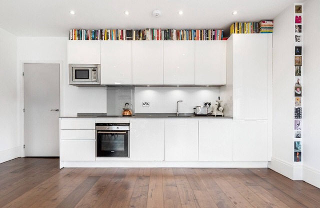 Stylish Modern Bermondsey Apartment