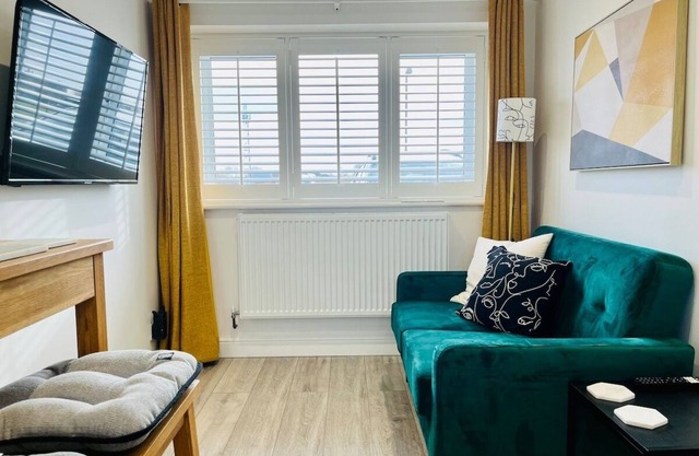 Stylish one bedroom garden suite