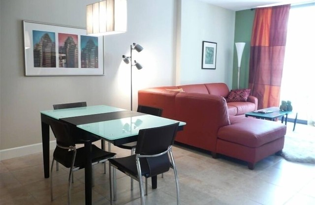 Stylish Spacious Miami Condo 1 BR/1.5 BA, Pool! [Min. 6 month lease]